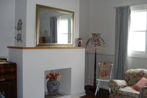 Bluebird Cottage - Accommodation Southport 8