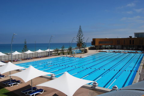 Absolute Beachfront Scarborough - Accommodation Southport 10