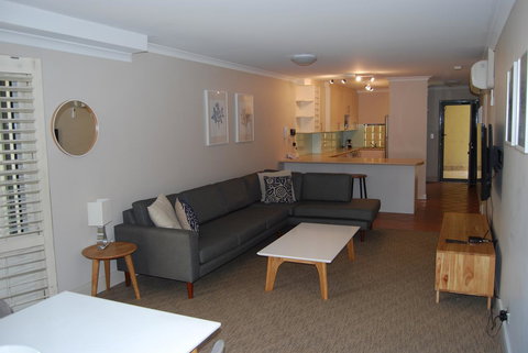 Absolute Beachfront Scarborough - Accommodation Southport 1