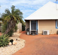 Osprey Holiday Village Unit 213/1 Bedroom - Spa bath king size bed perfect for any couple - Southport Accommodation