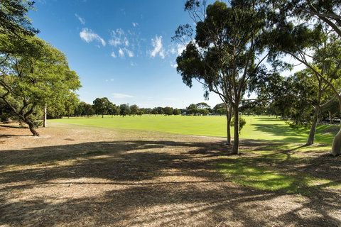 Rosalie 34 - Southport Accommodation 10