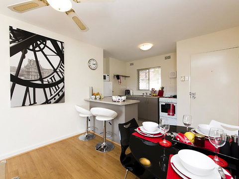 Style In Subiaco - Southport Accommodation 3