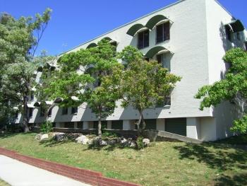 Style In Subiaco - Southport Accommodation 1