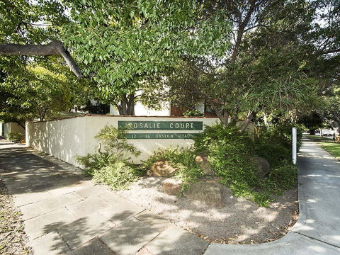 Rosalie 13 - Southport Accommodation 18