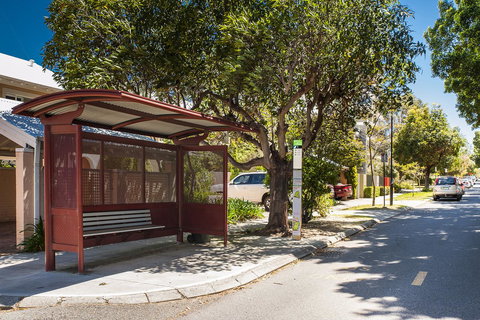 Rosalie 13 - Southport Accommodation 20