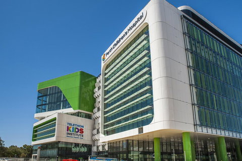 Rosalie 02 - Southport Accommodation 24