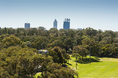 Derby 84 - Southport Accommodation 0