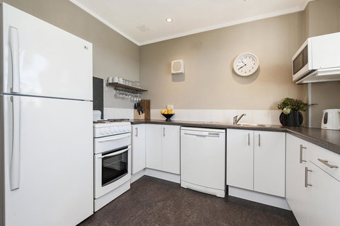 Derby 84 - Southport Accommodation 16