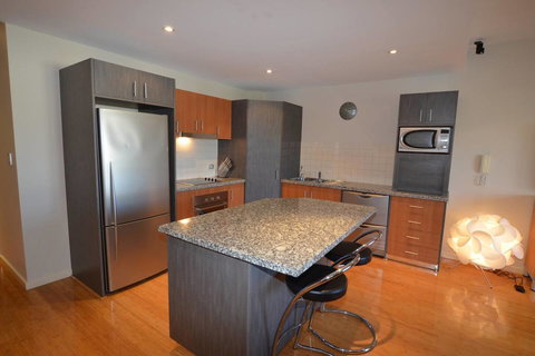 The Arcadia Apartment - Southport Accommodation 6