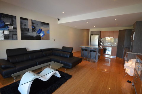 The Arcadia Apartment - Southport Accommodation 8