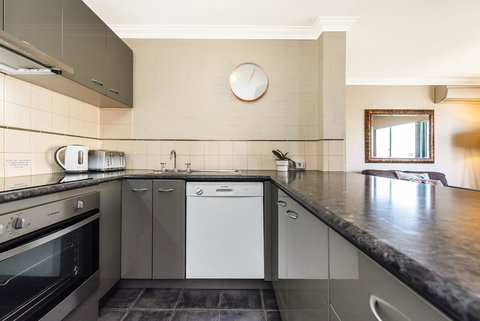 Subiaco Village 18 - Southport Accommodation 5