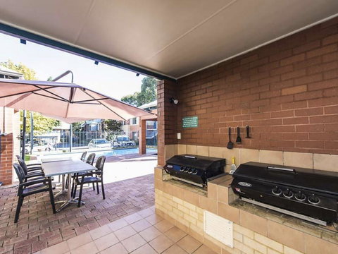 Subiaco Village 18 - Southport Accommodation 19