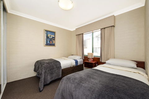 Subiaco Village 18 - Southport Accommodation 17