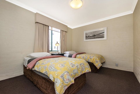 Subiaco Village 18 - Southport Accommodation 10