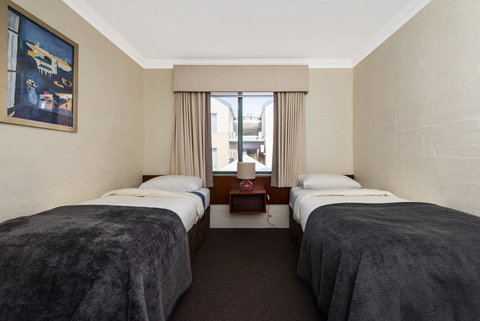 Subiaco Village 18 - Southport Accommodation 16