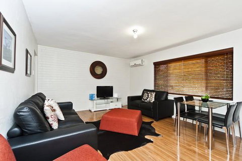 Lucy's House - Southport Accommodation 3