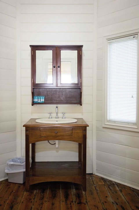 Hopetoun Motel & Chalet Village - Accommodation Southport 32