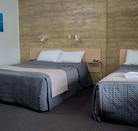 Hopetoun Motel  Chalet Village - Southport Accommodation