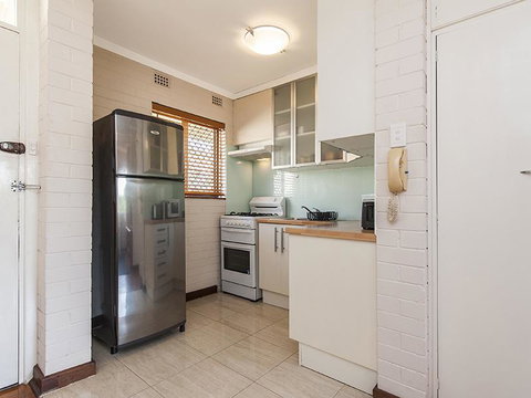 Rosalie 35 - Southport Accommodation 10