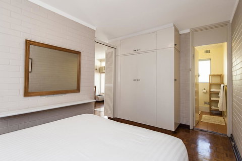 Rosalie 35 - Southport Accommodation 15