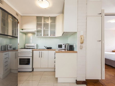 Rosalie 35 - Southport Accommodation 11