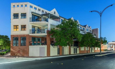 Subiaco Emporium Apartment - Southport Accommodation 3