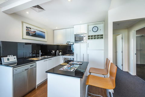 A 406 FANTASTIC OCEAN BEACH And MARINA VIEW APT - MANDURAH - Southport Accommodation 19