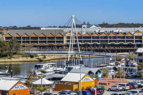 A 406 FANTASTIC OCEAN BEACH And MARINA VIEW APT - MANDURAH - Southport Accommodation 23