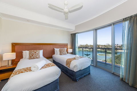 A 406 FANTASTIC OCEAN BEACH And MARINA VIEW APT - MANDURAH - Southport Accommodation 17