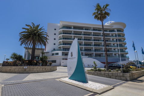 A 406 FANTASTIC OCEAN BEACH And MARINA VIEW APT - MANDURAH - Southport Accommodation 3