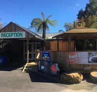 Tullah Lakeside Lodge - Southport Accommodation