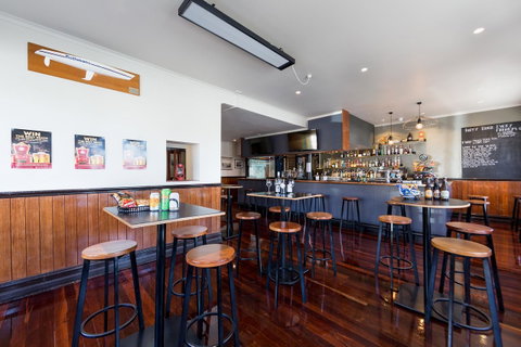 Customs House Hotel - Accommodation Southport 25