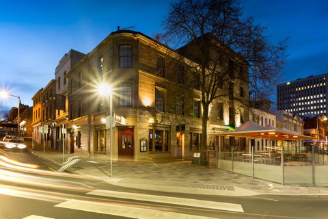 Customs House Hotel - Accommodation Southport 0