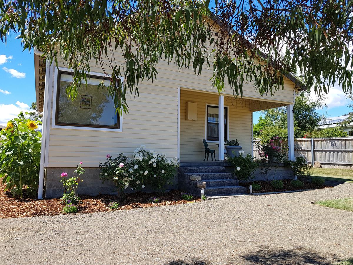 Lower Longley TAS Southport Accommodation