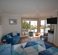 Seascape Beach House - Southport Accommodation