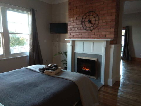 The Station House - Southport Accommodation 7