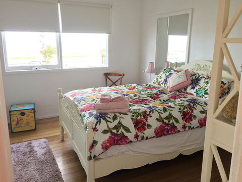 The Ultimate Beach House - Southport Accommodation 17