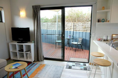 Kingston Beach-House Retreat - Southport Accommodation 2