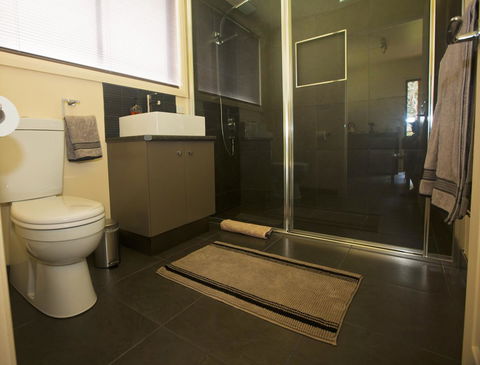 Tyenna River Cottages - Southport Accommodation 20