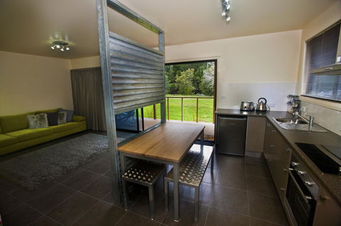 Tyenna River Cottages - Southport Accommodation 19