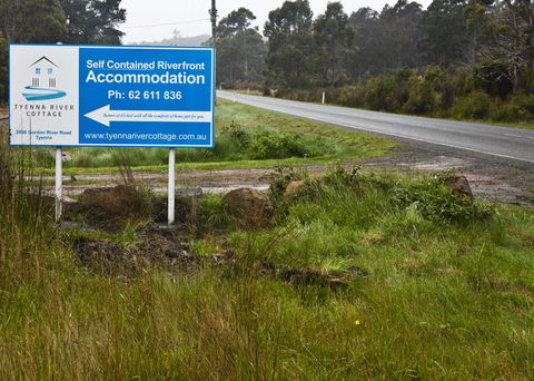 Tyenna River Cottages - Southport Accommodation 7