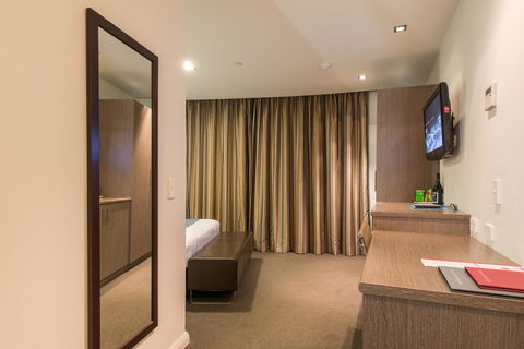 Mantra Collins Hotel - Southport Accommodation 38