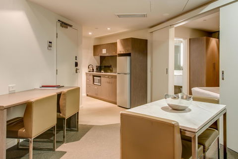 Mantra Collins Hotel - Southport Accommodation 18