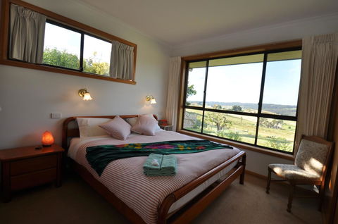 Plovers Ridge Country Retreat - Southport Accommodation 1