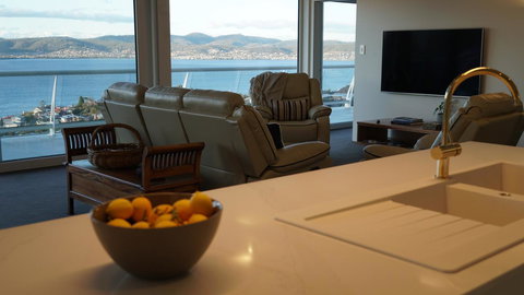 Anchorage Tasmania - Accommodation Southport 17