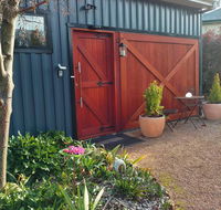 The WeareHouse In Deloraine - Southport Accommodation