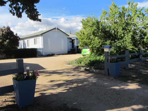 Elm Trees Accommodation @ Ross - Southport Accommodation 1