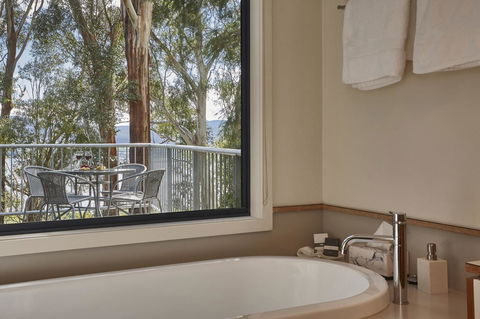 Tamar River Apartments - Southport Accommodation 0