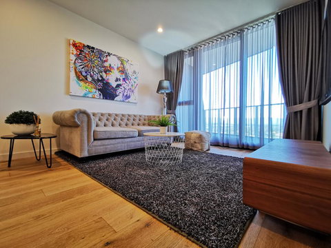 NEW 2 Rooms 2 Baths Apartment In Glen Waverley - Accommodation Southport 0