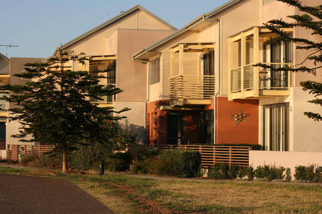 Wickham NSW Southport Accommodation